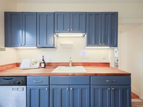 27 Oakland St 27, Watertown MA 02472