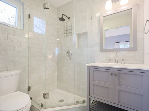 27 Oakland St 27, Watertown MA 02472