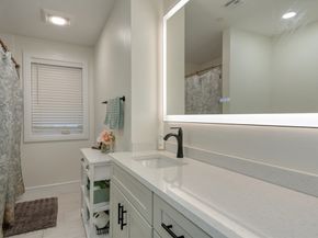 17 School St. A, Hudson MA 01749