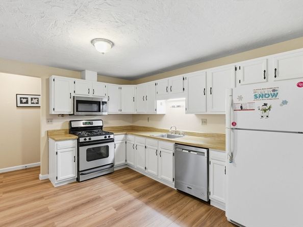 94 Brook Rd 3, Quincy MA 02169