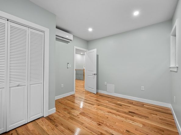 31 Wordsworth St, Boston MA 02128