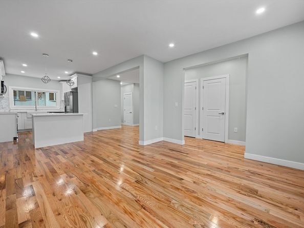 31 Wordsworth St, Boston MA 02128