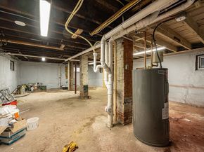 31 Wordsworth St, Boston MA 02128