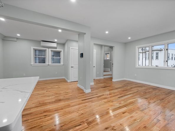 31 Wordsworth St, Boston MA 02128