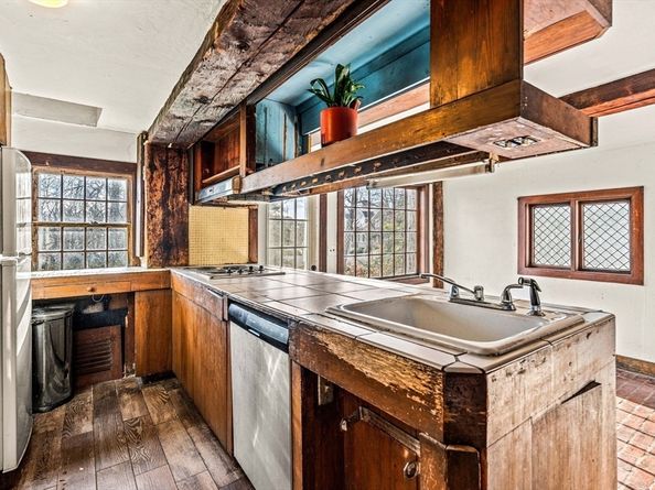 1 Jefferson St, Newburyport MA 01950