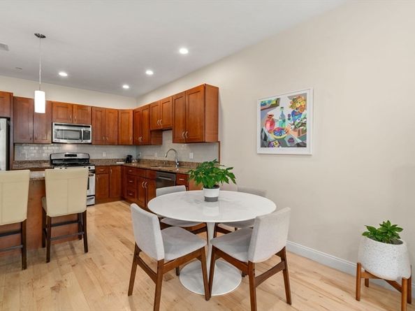 371 Maverick St 2, Boston MA 02128