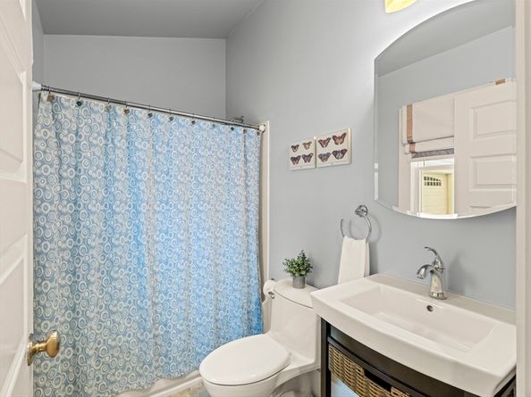 1828 Main St, Concord MA 01742