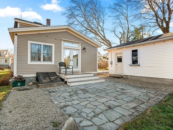 1828 Main St, Concord MA 01742