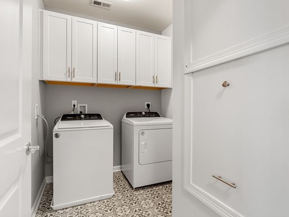 2 Codman Way 402, Westborough MA 01581