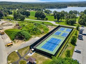 2 Codman Way 402, Westborough MA 01581