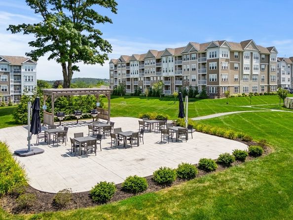 2 Codman Way 402, Westborough MA 01581