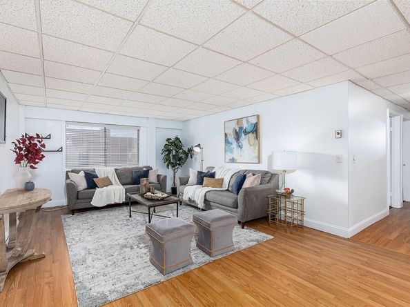 111 Foster 416, Peabody MA 01960