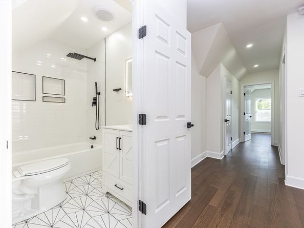 40 Devon St 3, Boston MA 02121