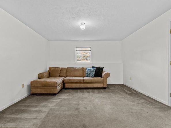 41 Ledgecrest Drive, Worcester MA 01603