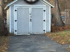 93 Cross St, Gardner MA 01440