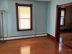 93 Cross St, Gardner MA 01440