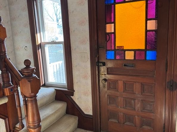 93 Cross St, Gardner MA 01440