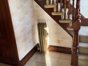 93 Cross St, Gardner MA 01440