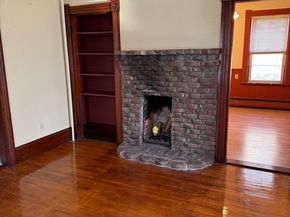 93 Cross St, Gardner MA 01440