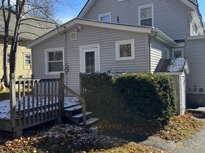 93 Cross St, Gardner MA 01440