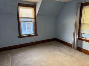 93 Cross St, Gardner MA 01440