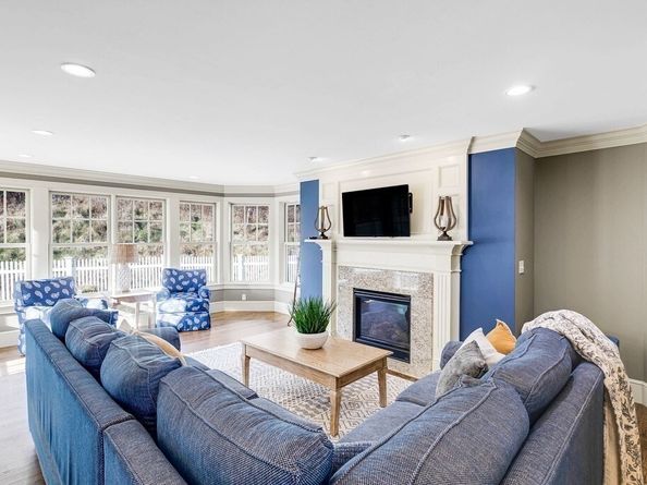 222 High Rd, Newbury MA 01951