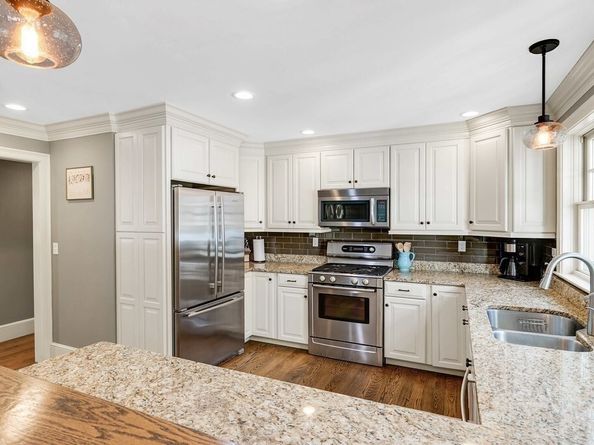 222 High Rd, Newbury MA 01951