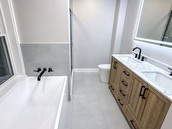 469 Washington Ave, Chelsea MA 02150