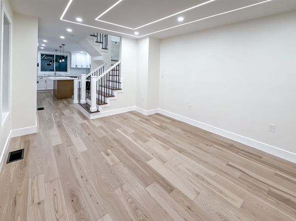 469 Washington Ave, Chelsea MA 02150