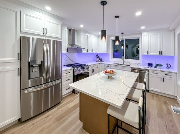 469 Washington Ave, Chelsea MA 02150