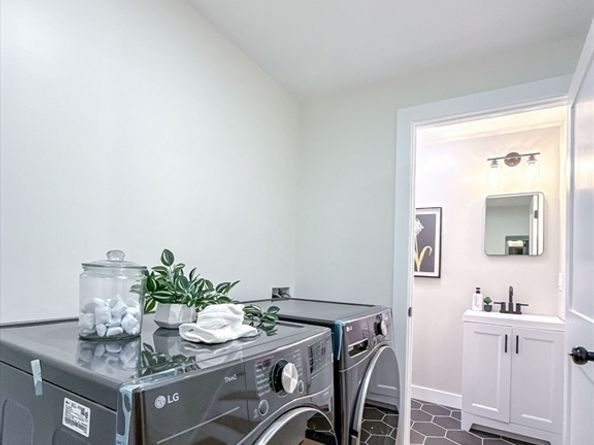 469 Washington Ave, Chelsea MA 02150