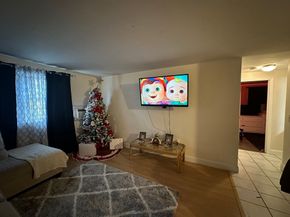 232 Low Street 7, Newburyport MA 01950