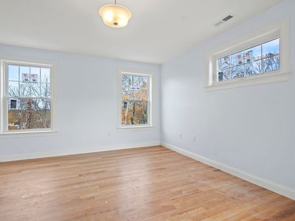 21 Derby Dr 21, Woburn MA 01801