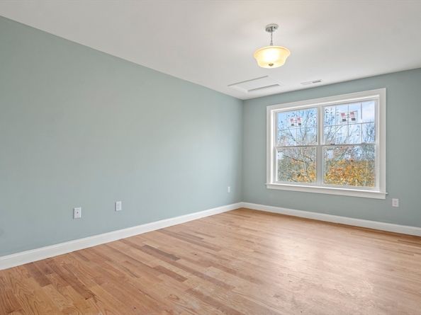 21 Derby Dr 21, Woburn MA 01801