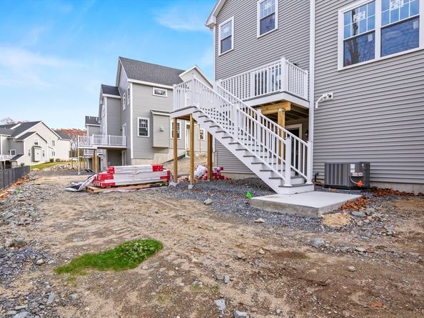 21 Derby Dr 21, Woburn MA 01801