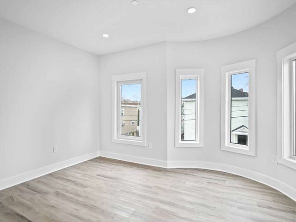 6 Garfield, Revere MA 02151