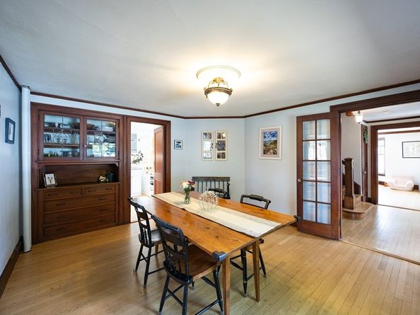 25 Brewster Rd, Framingham MA 01702