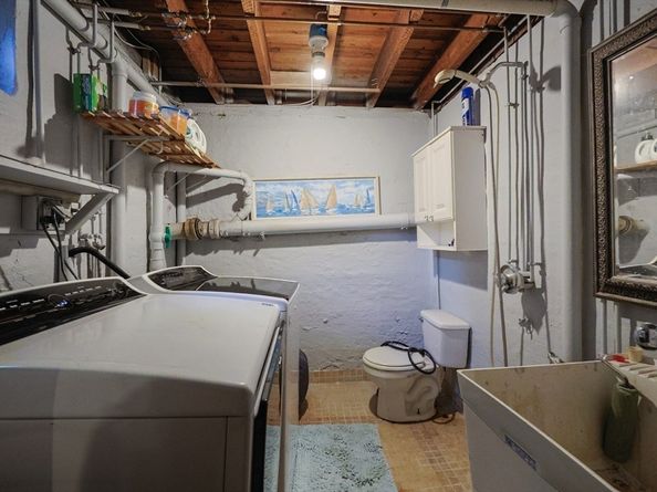 25 Brewster Rd, Framingham MA 01702