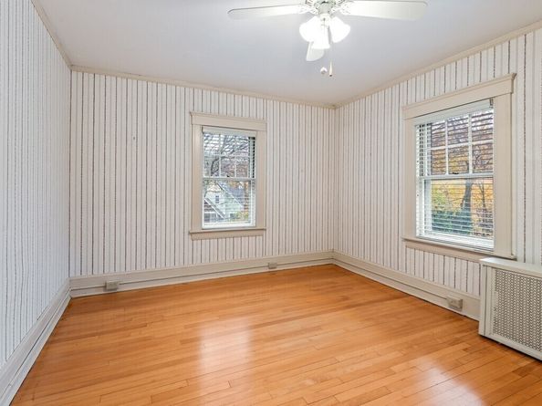 57 Berwick St, Worcester MA 01602