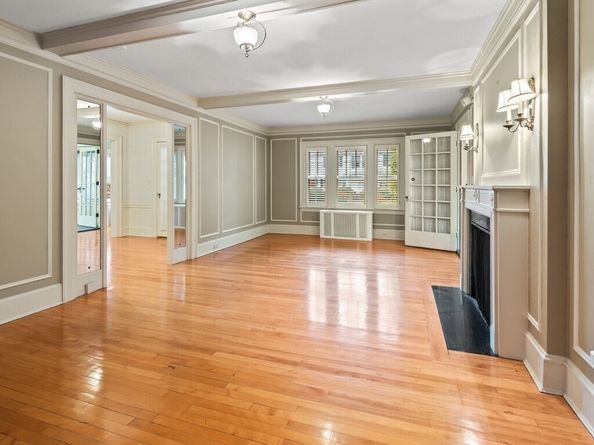 57 Berwick St, Worcester MA 01602