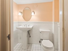 57 Berwick St, Worcester MA 01602