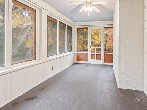 57 Berwick St, Worcester MA 01602