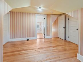 57 Berwick St, Worcester MA 01602