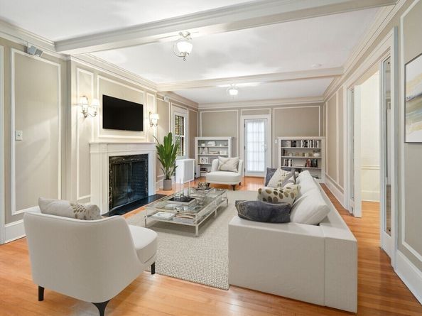 57 Berwick St, Worcester MA 01602