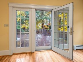 57 Berwick St, Worcester MA 01602