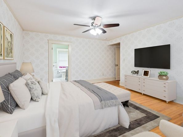 57 Berwick St, Worcester MA 01602