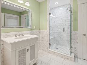 57 Berwick St, Worcester MA 01602