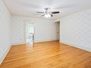 57 Berwick St, Worcester MA 01602