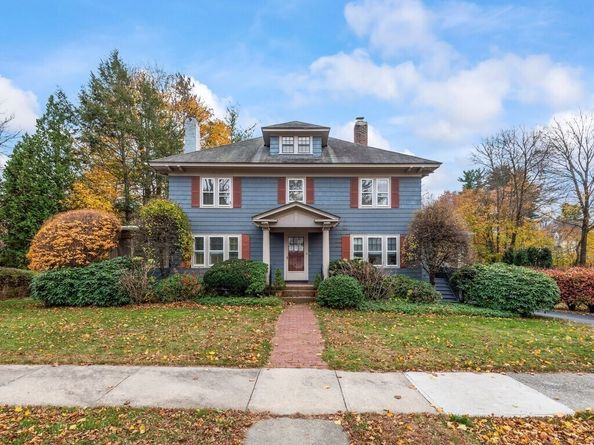 57 Berwick St, Worcester MA 01602