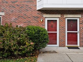 166 Quincy Shore Dr 108, Quincy MA 02171